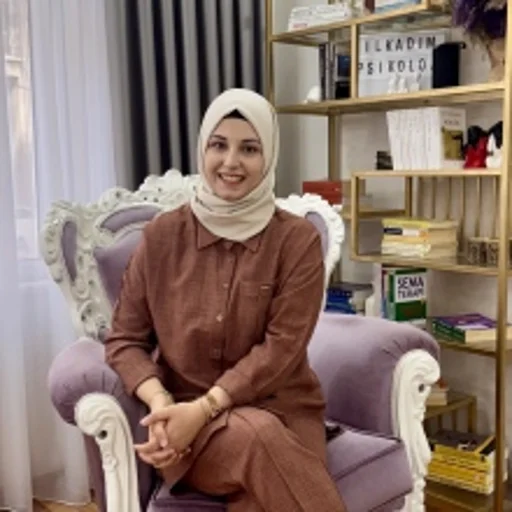 Büşra Hayırlı Hanay