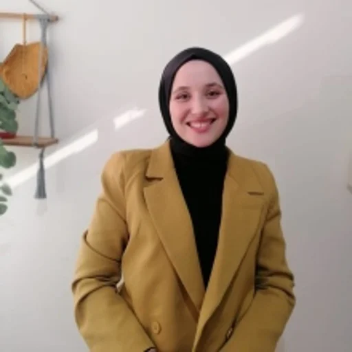 Zekiye Nur Özdemir Tüm