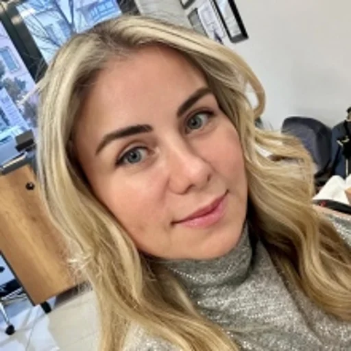 Doç. Dr. Selma BOZKURT (Psikiyatri Uzmanı & Çift Terapisti)